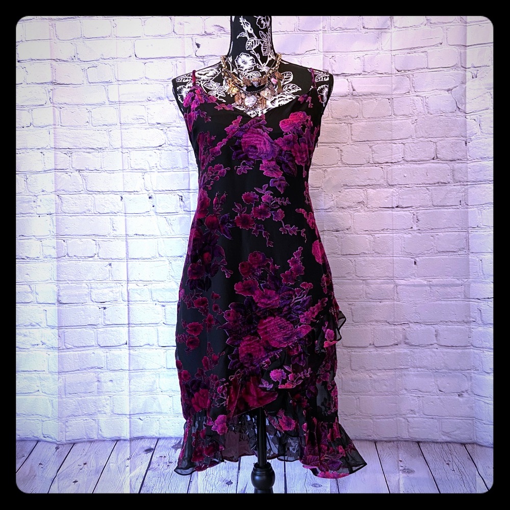 Gorgeous Sexy dress roses